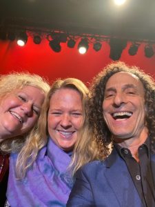 Kenny G and Leigh Gledhill at concert in Clearwater florida 4.8.22